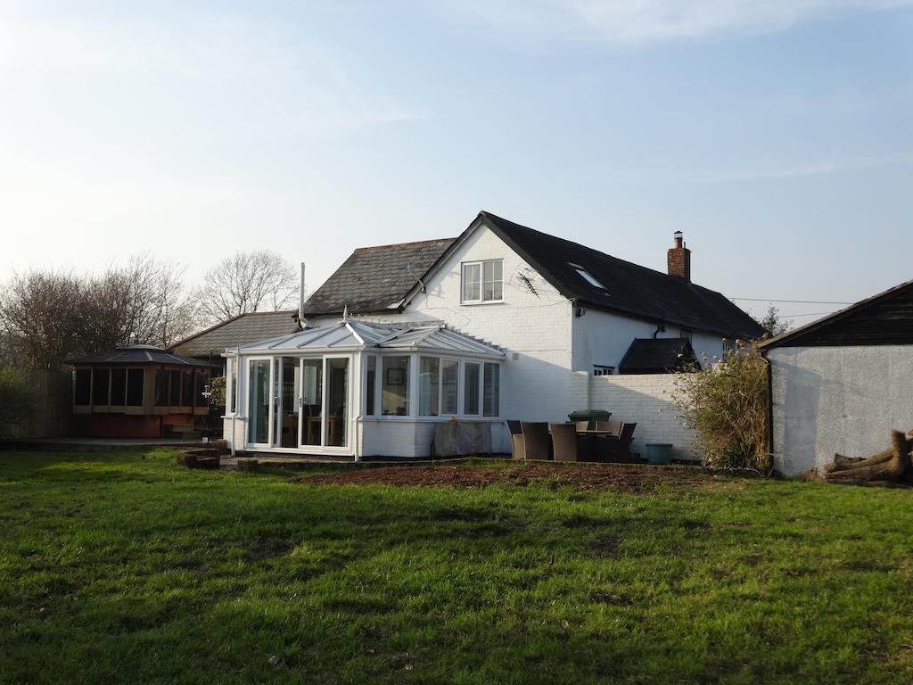 Bed and Breakfast Hunters Croft Sway Exteriér fotografie